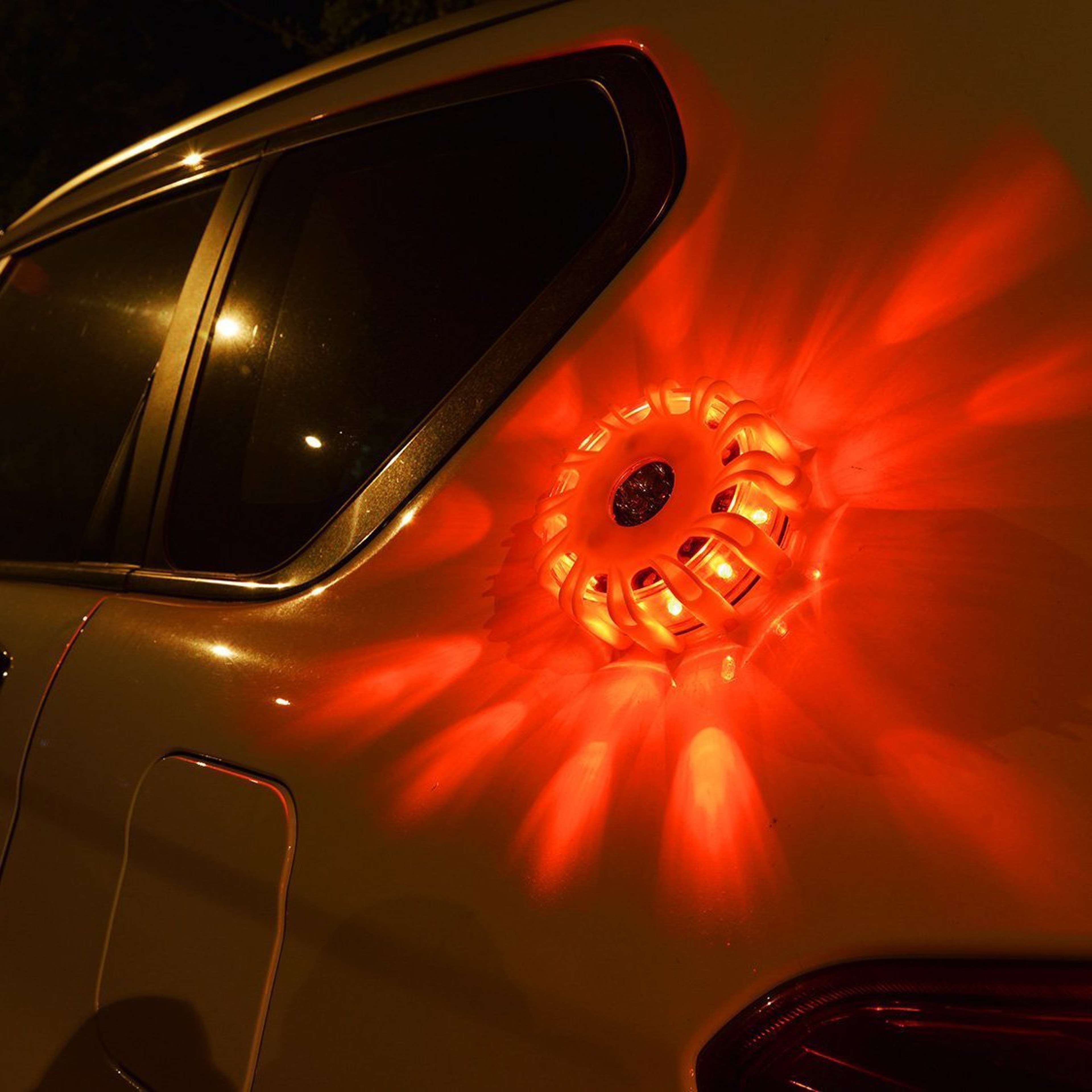 Magnetic LED Emergency Safety Flare Set 2