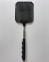 Adjustable Long Handle Fly Swatter For Easy Indoor Outdoor Pest Control 4