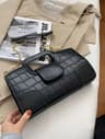 Retro Small Square Crossbody Bag With Chain Strap 1