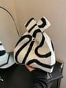Knitted Yarn Bucket Handbag 7