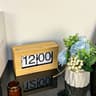 Wooden Retro Flip Desk Clock With Automatic Page Turning 1